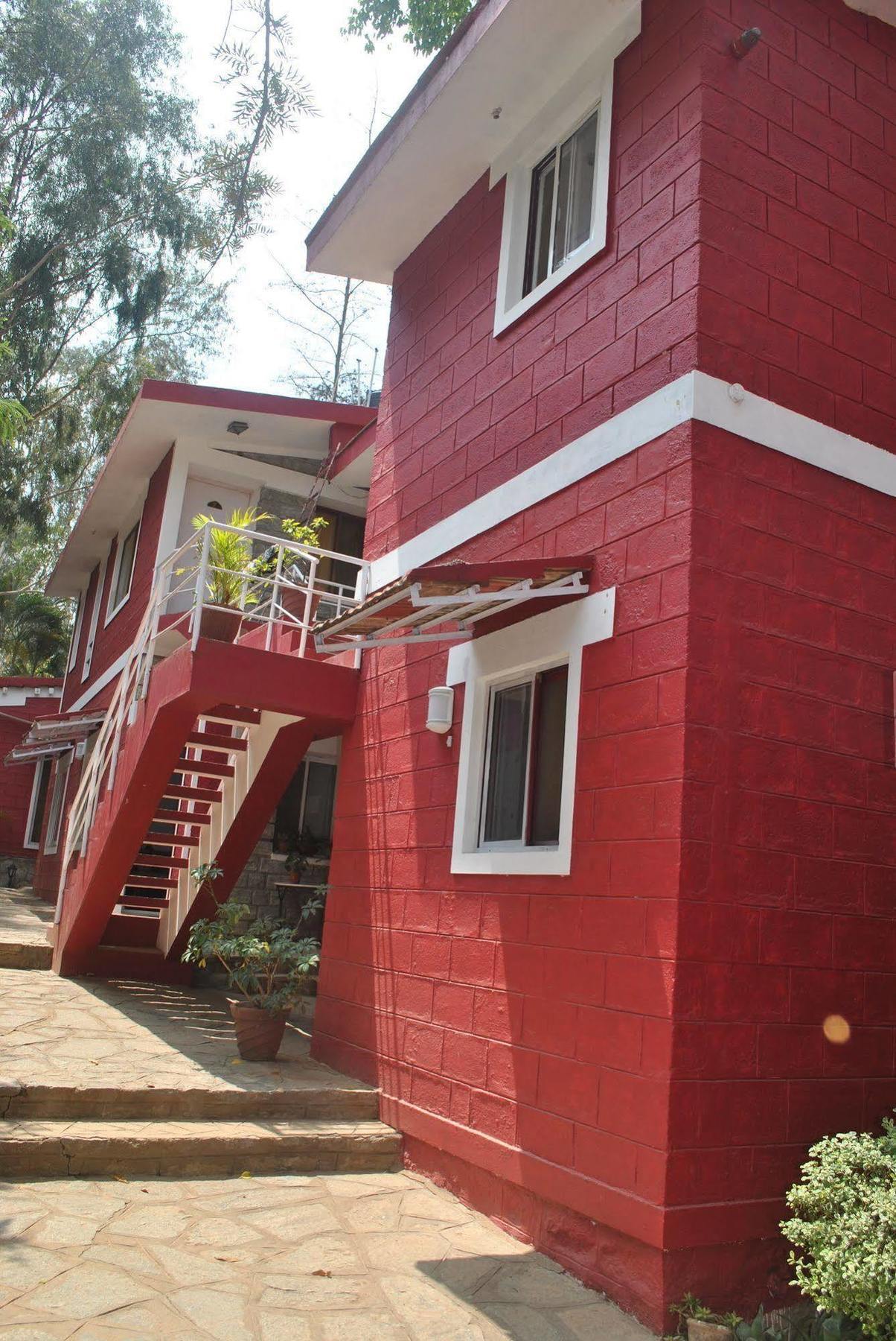 Eagle Ridge Resort Bangalore Exterior photo