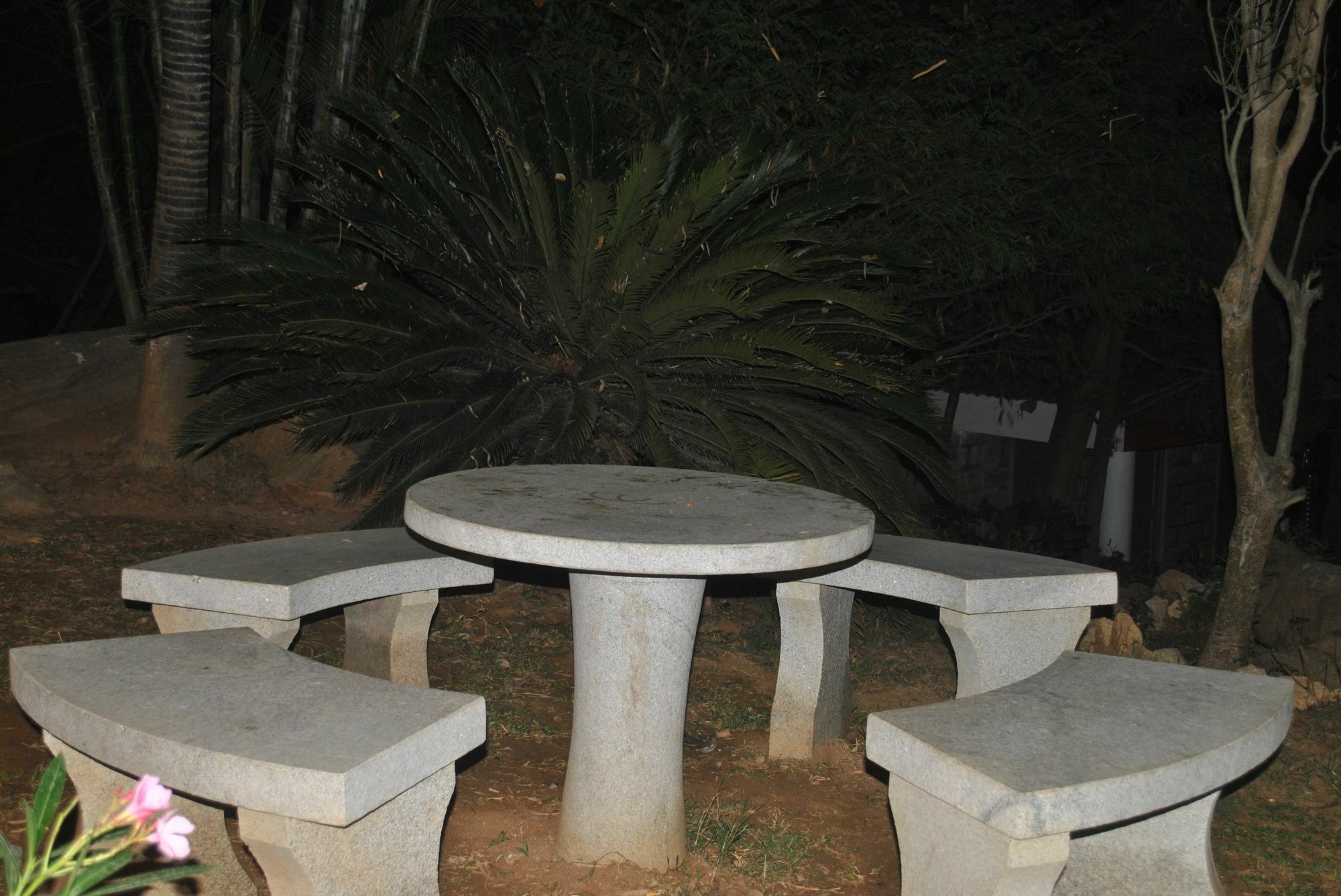Eagle Ridge Resort Bangalore Exterior photo